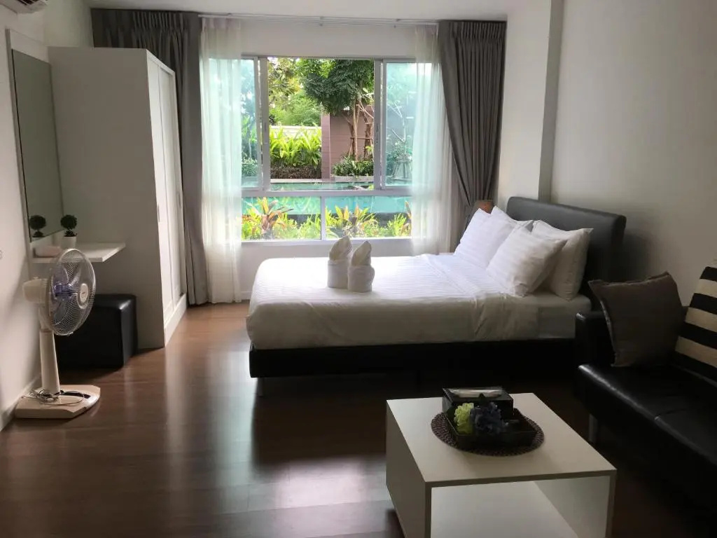 Baan Kun Koey Condo Huahin B103,Pool View,Heart of Huahin,Near Blue Ports,300m from Beach