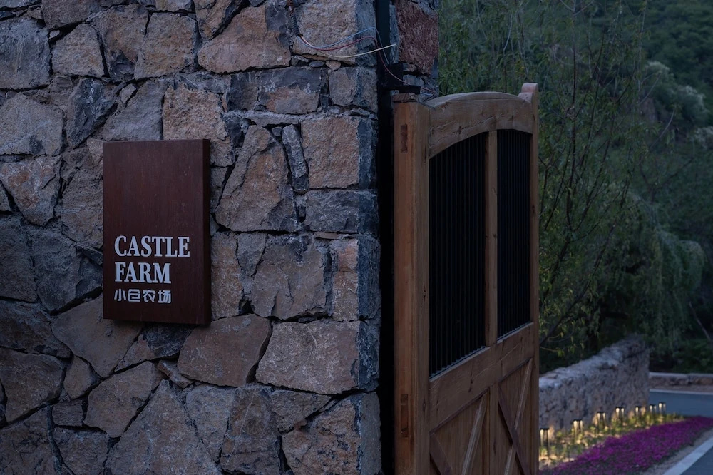 Castle Farmstay Hotel