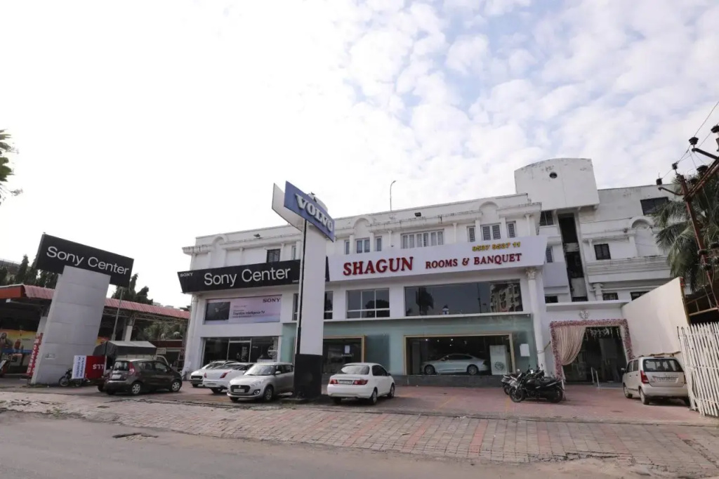 Hotel Shagun Rooms & Banquet, Surat