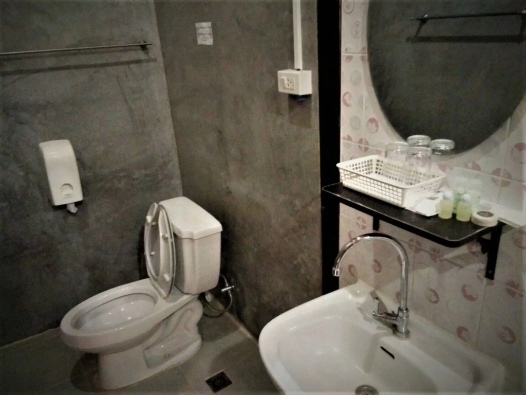 Riverpool Resort