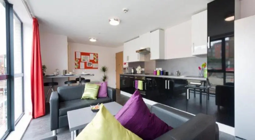 Summer Hostels - Beaverbank (Campus Accommodation)