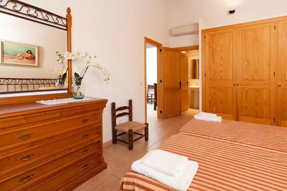 Villa - 3 Bedrooms with Pool and WiFi - 103168