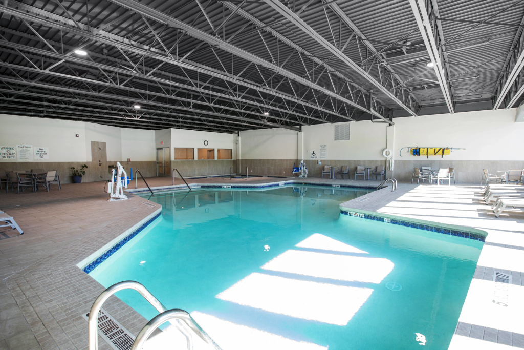 Holiday Inn Express & Suites Ludington by IHG