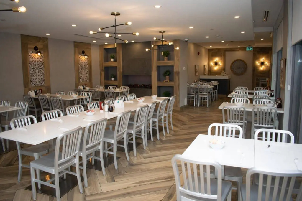 Vittoria Hotel & Suites