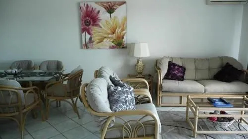 Pelican Cove Waterfront Apartment