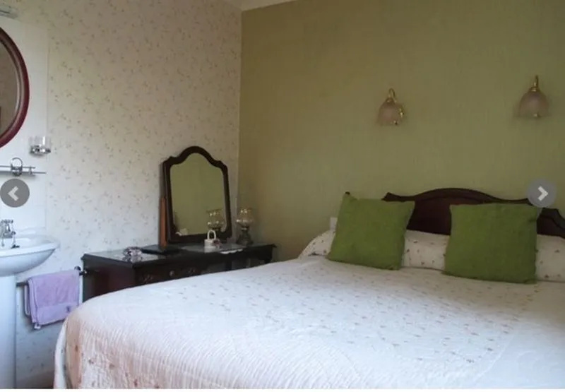 Grey Gables Farmhouse B&B