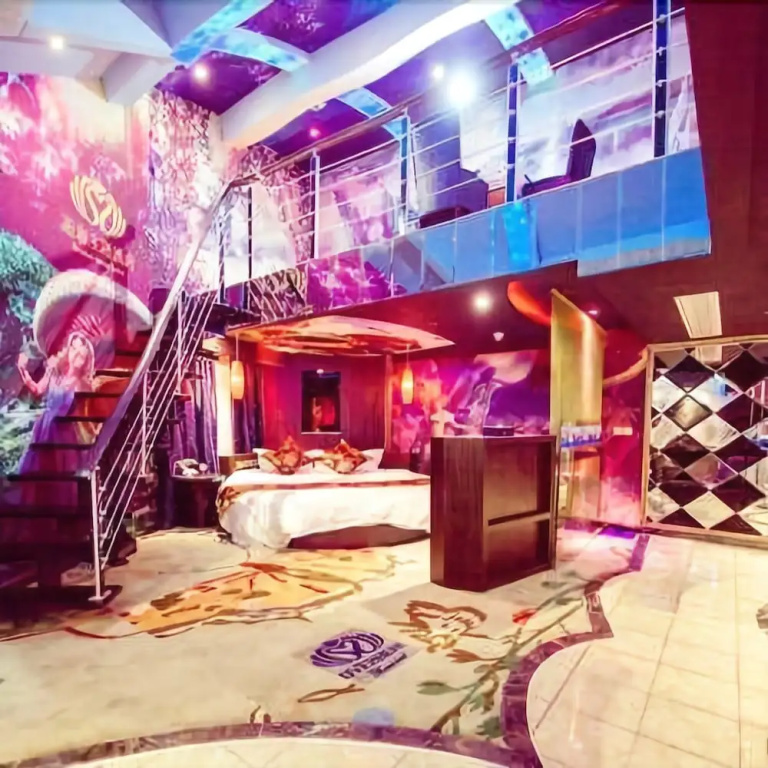 Houhai Theme Hotel