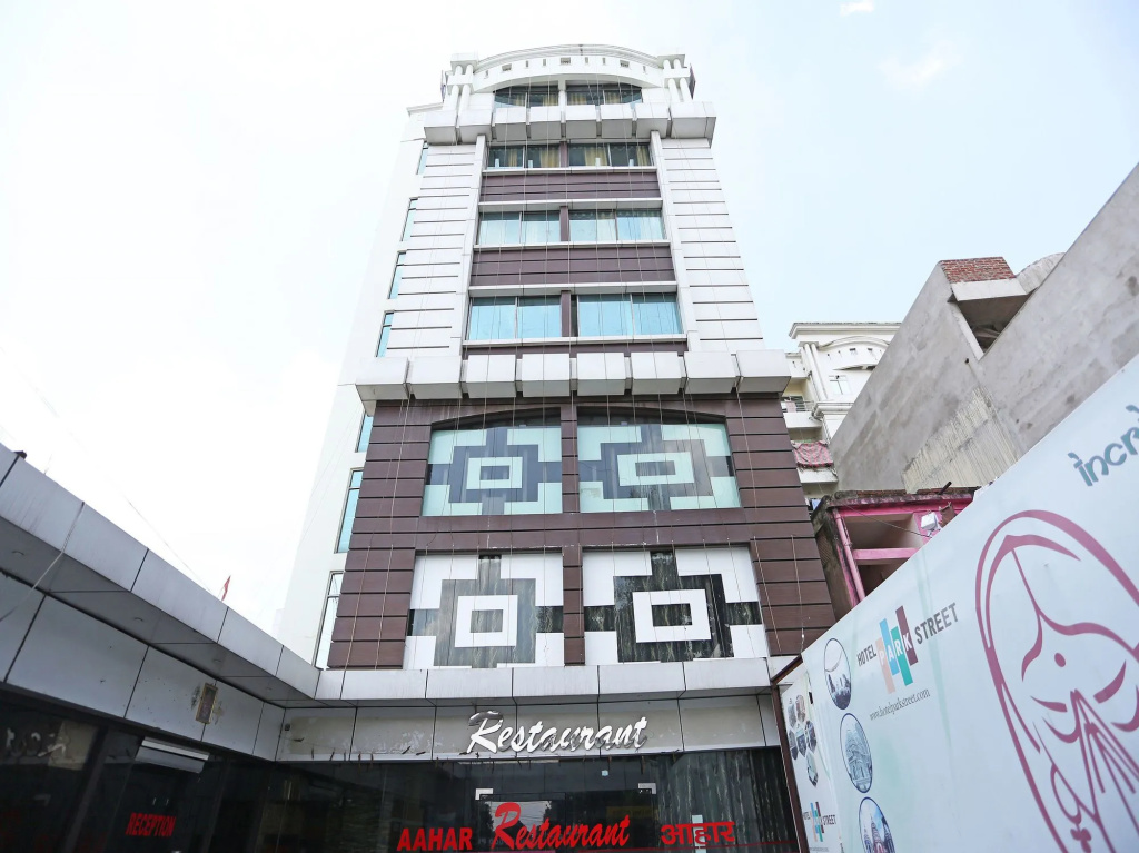Super Hotel O Park Street Inn