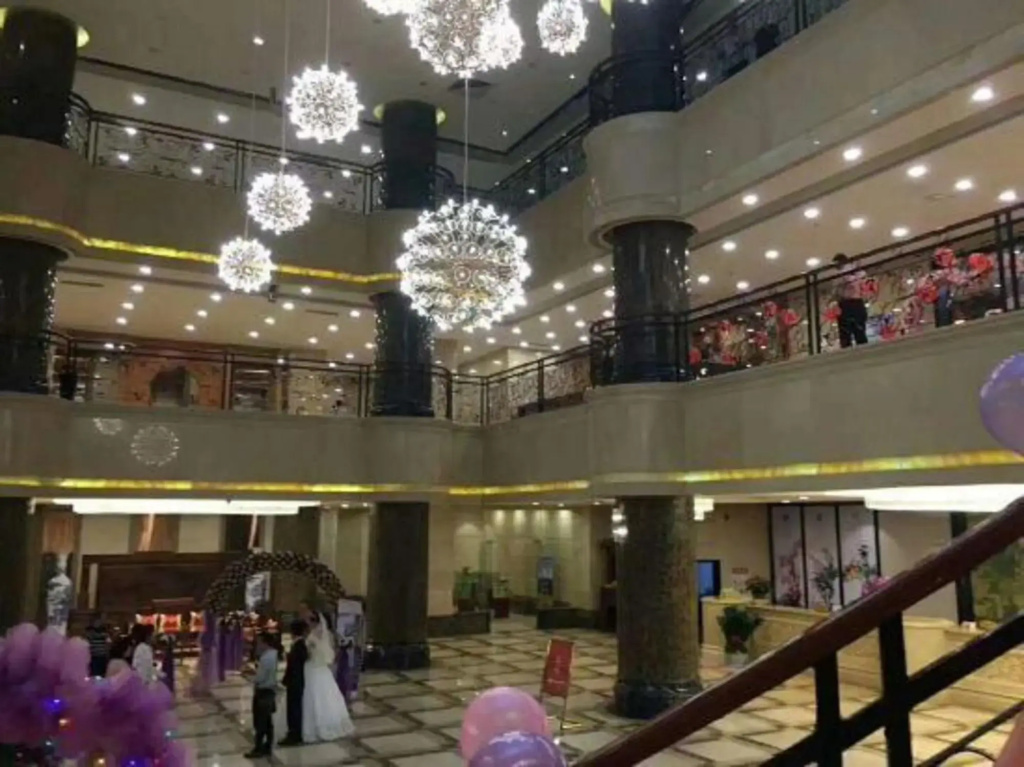 Lian Shan Longshan Garden Hotel