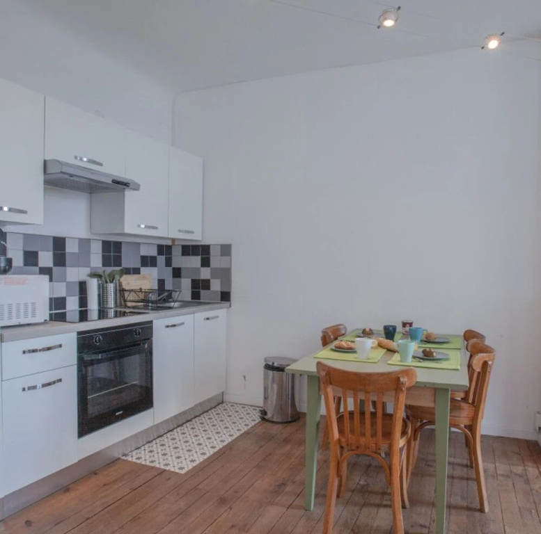 1189 Typical Apartment Halles de Bayonne