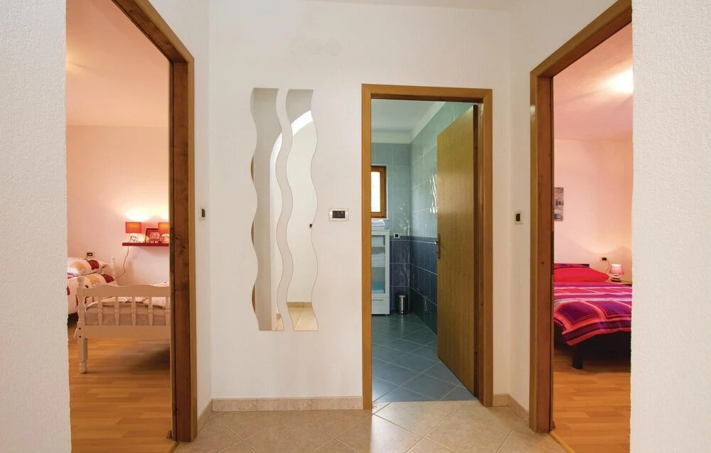 3 Bedroom Cozy Home In Veprinac