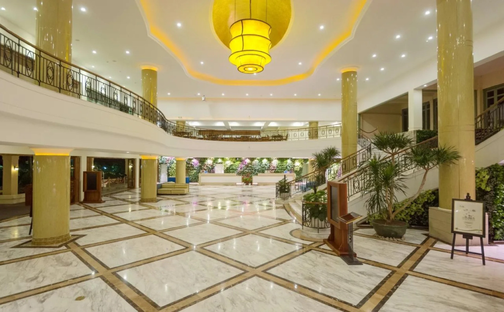 Resort Golden Palm