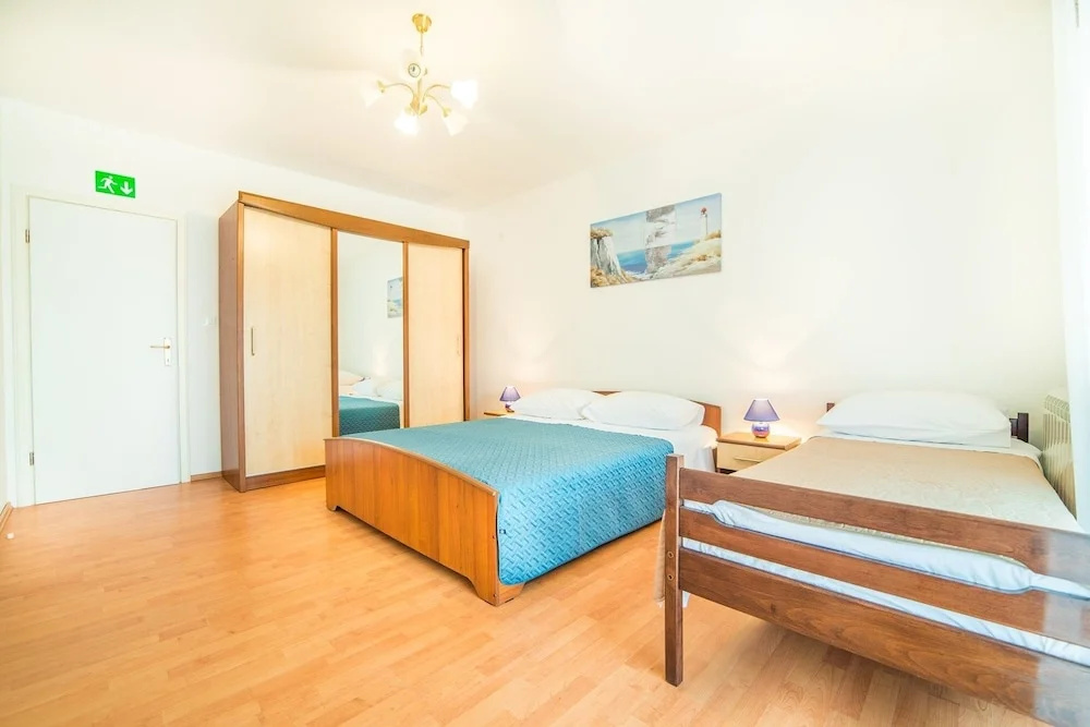 Apartment Leone 270