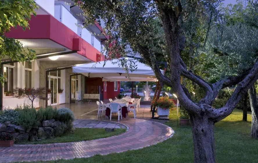 Hotel Lo Zodiaco