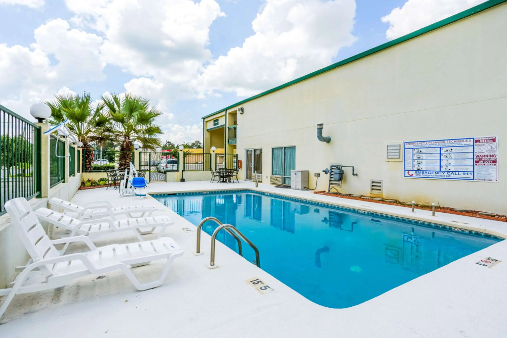 Econo Lodge Picayune