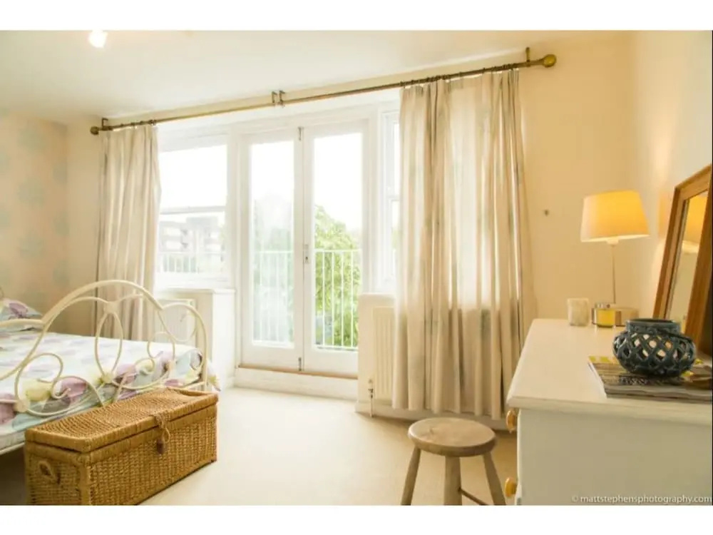 Newly Renovated Hove Apartment