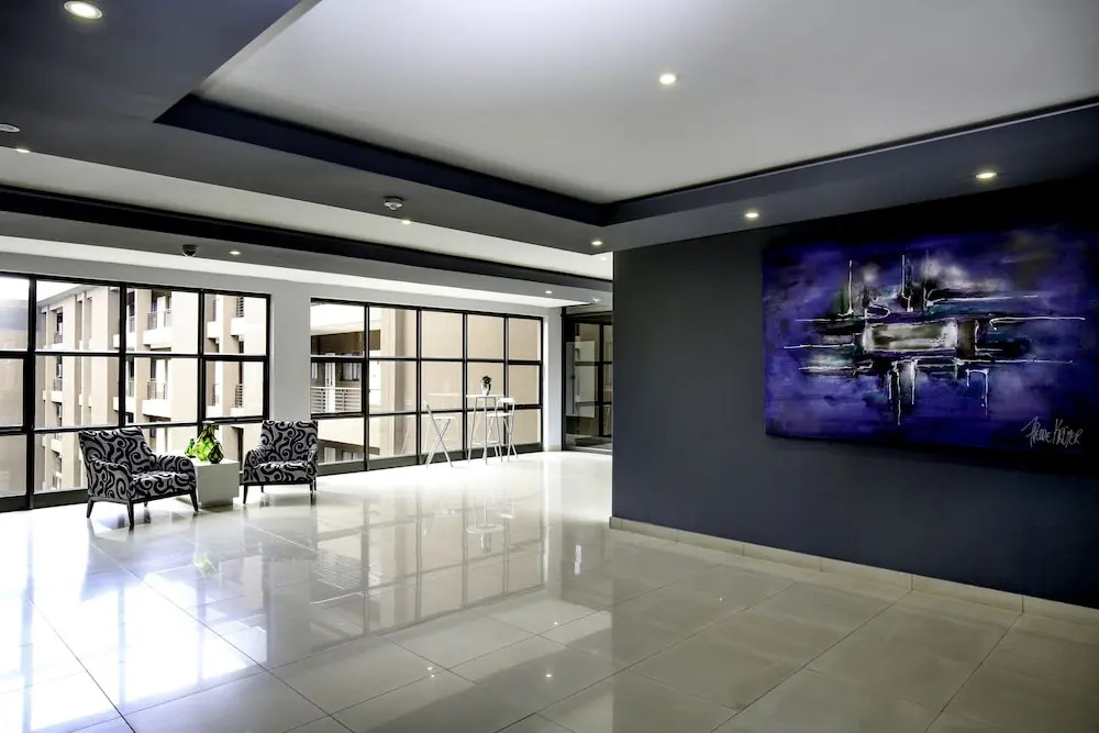 The Nicol Hotel and Apartments