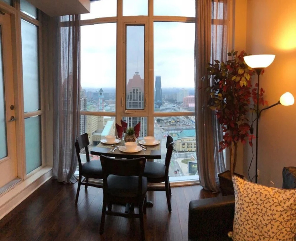 Galaxy Suites Square One