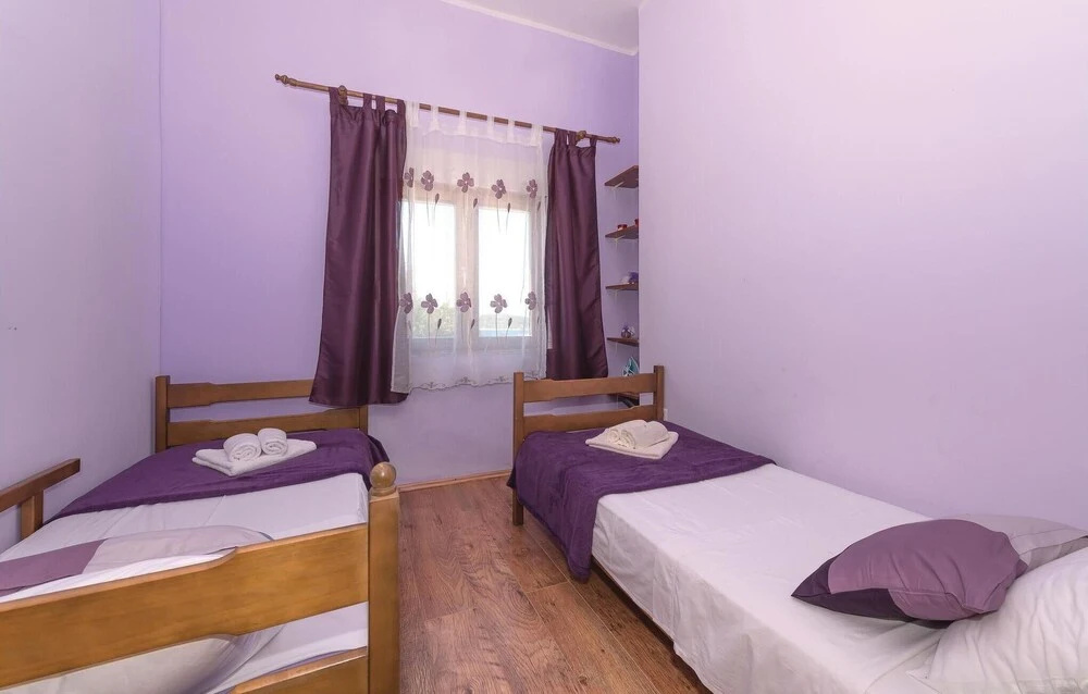 Awesome Home in Primosten With Wifi and 2 Bedrooms