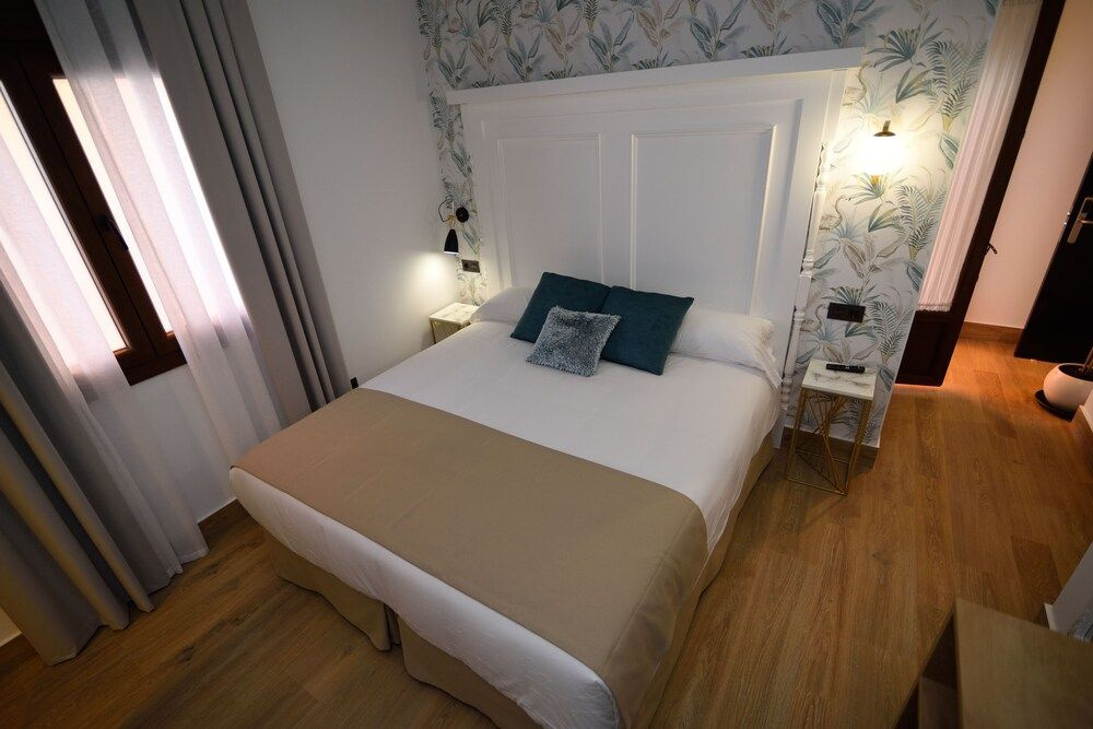 Hostal Rural Santa Habitaciones Aldea del Rocío