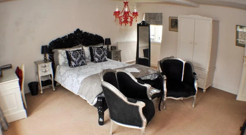 Longbridge House
