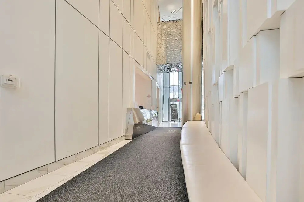 Noel Suites - York and Bremner