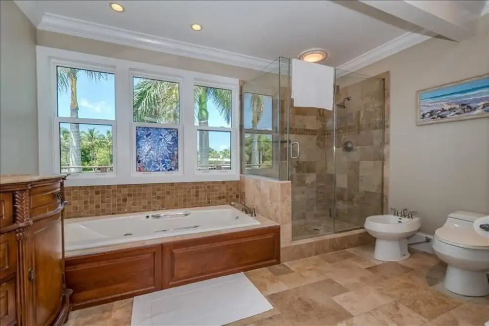 Homes-293 Harbor Drive