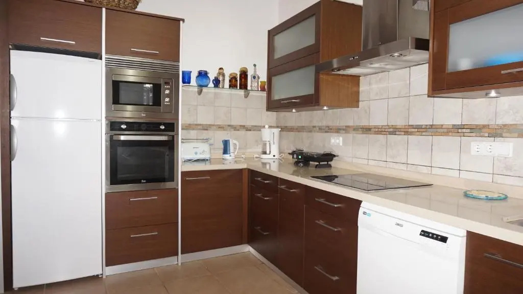 Born 23 - House with Pool in the Centre of Lluchmayor. Free Wifi