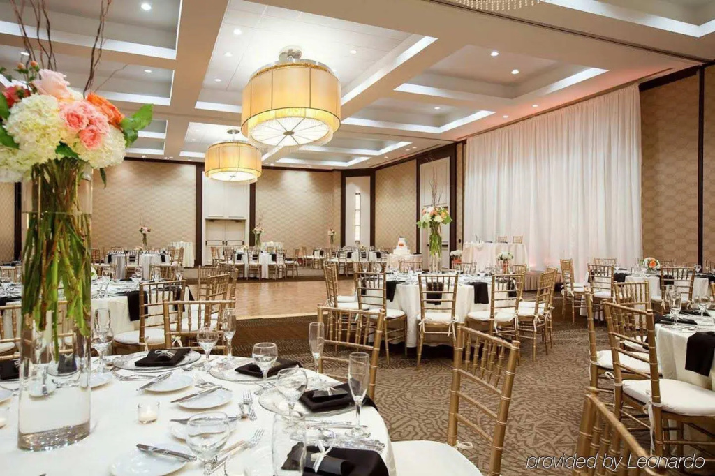DoubleTree by Hilton Boston/Bedford Glen