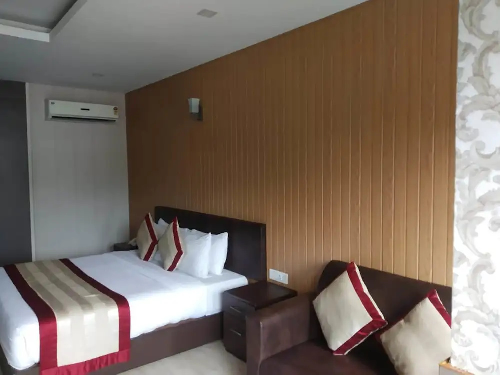 Goldstone Comfort