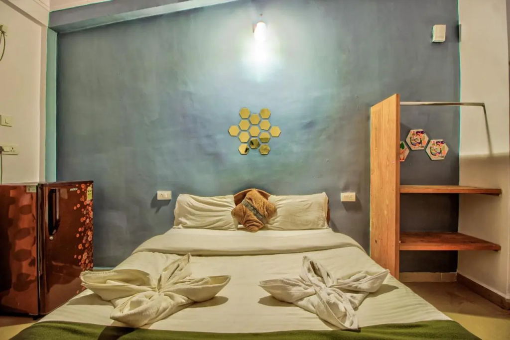 Candolim Glitter Sand