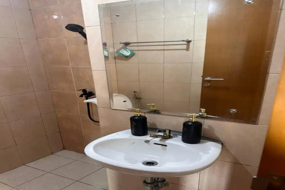 OYO 93492 Mamiya Rooms