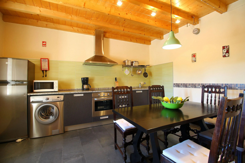 Quinta dos Vales Wine Estate