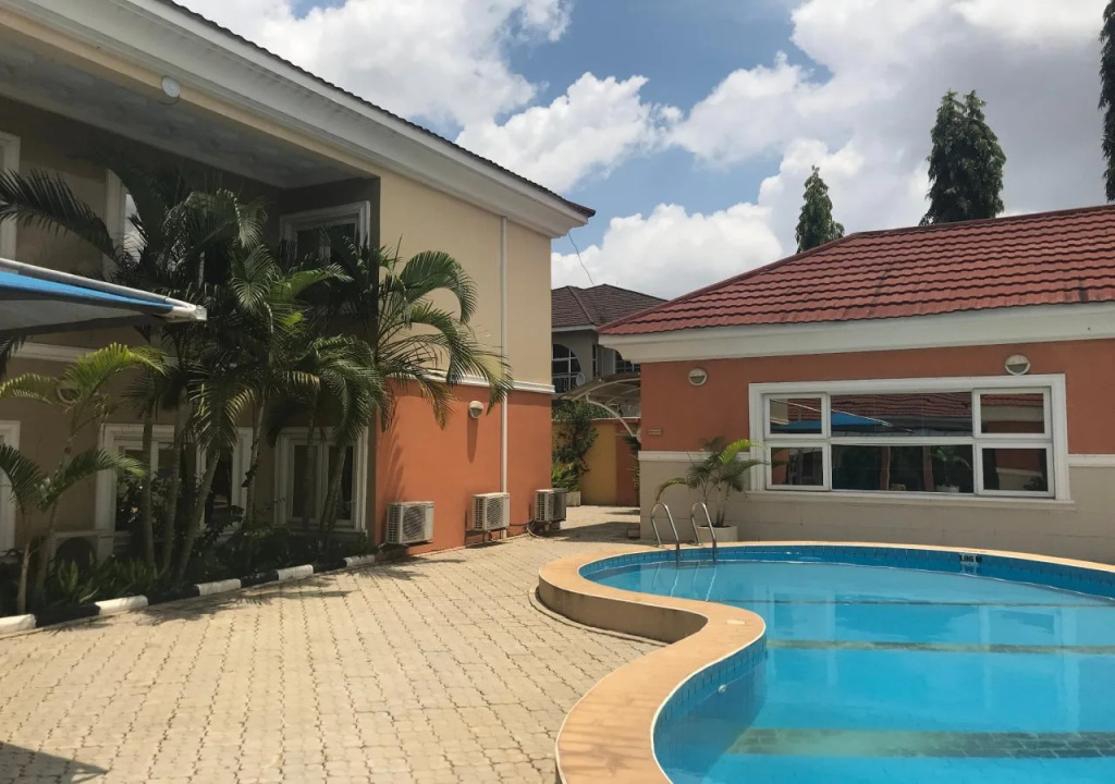 Lake 47 Suites