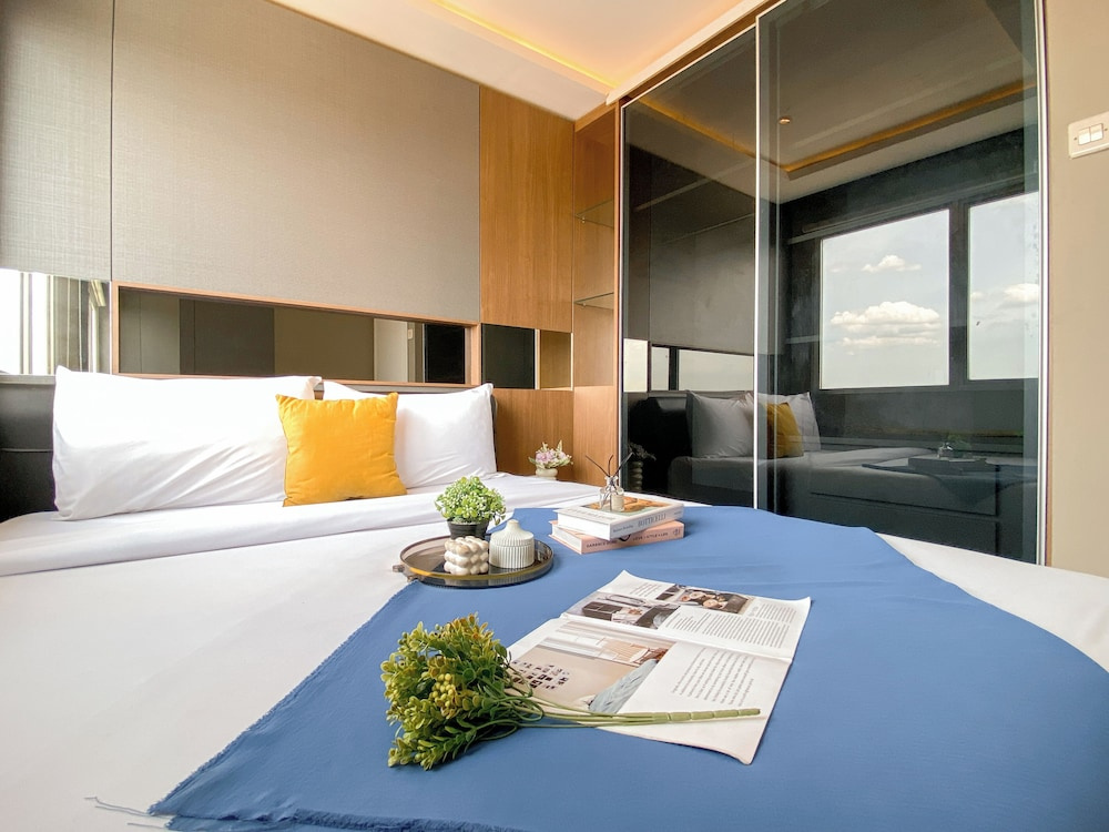 Contemporary Comfort 2Br Apartment Pakubuwono Terrace