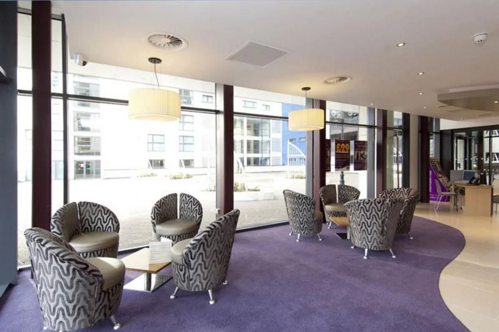 Premier Inn Cardiff City Centre