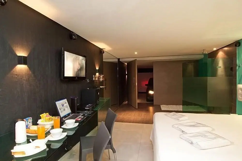 Forum Motel