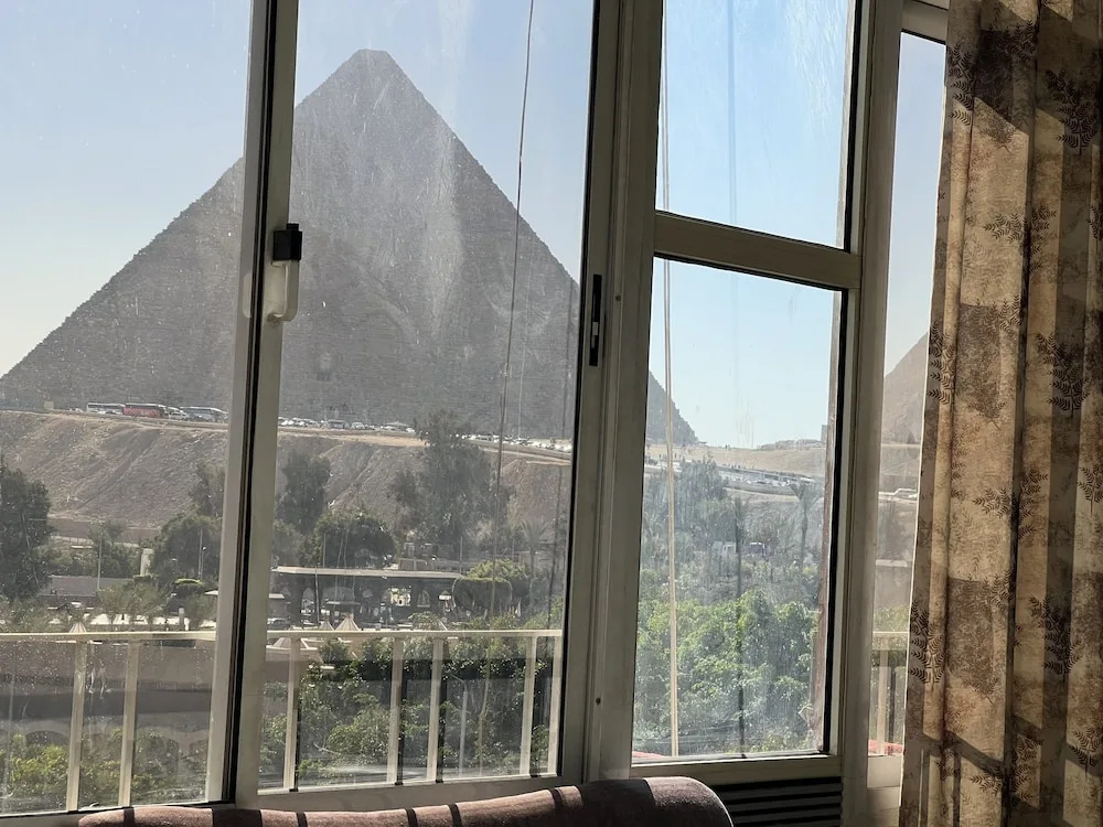 King Pyramids View Hotel