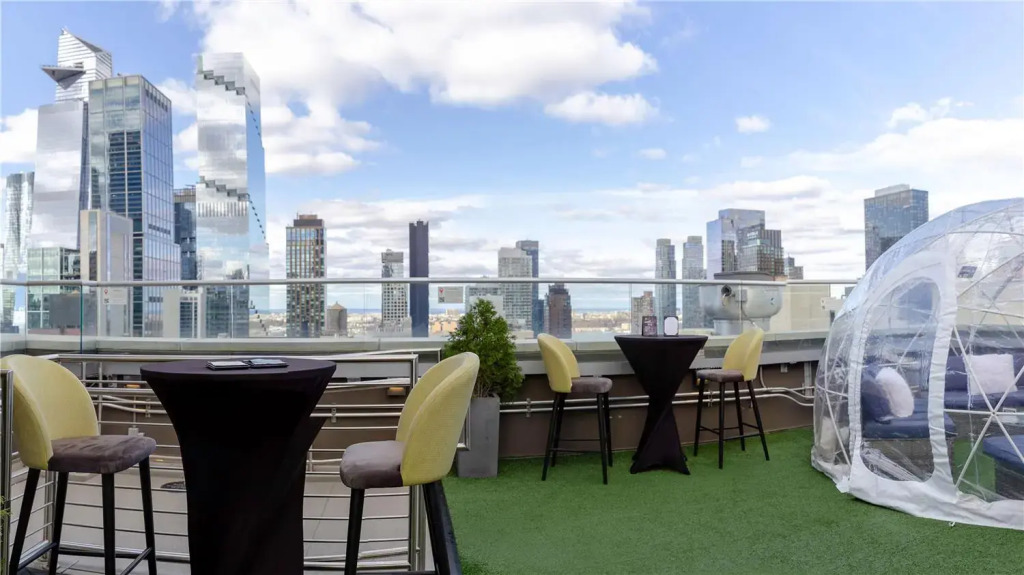 DoubleTree by Hilton New York Times Square South