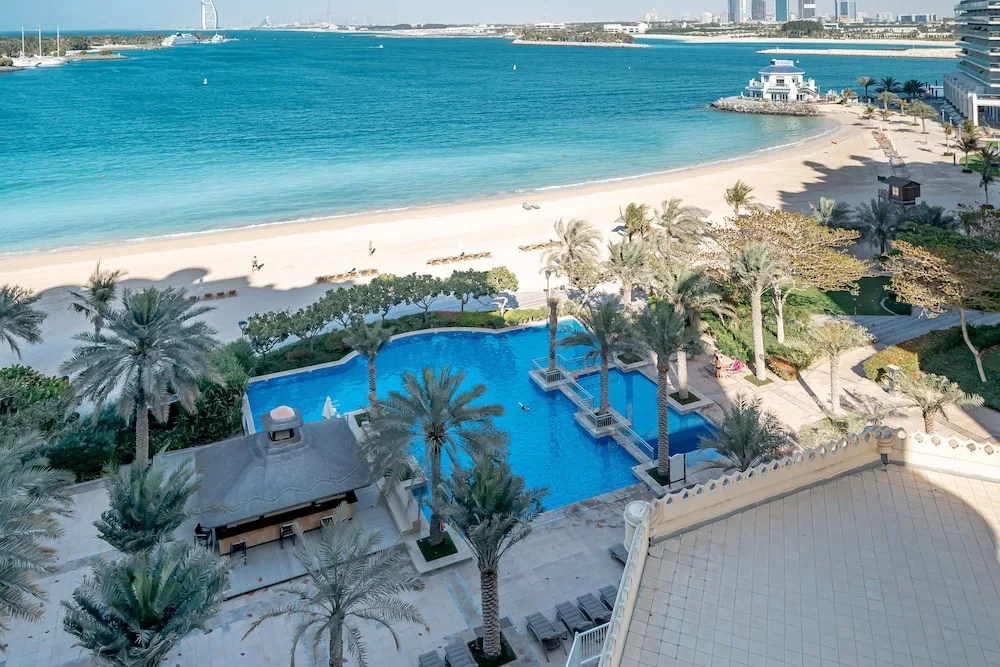 Luton Vacation Shoreline Sea View Apart