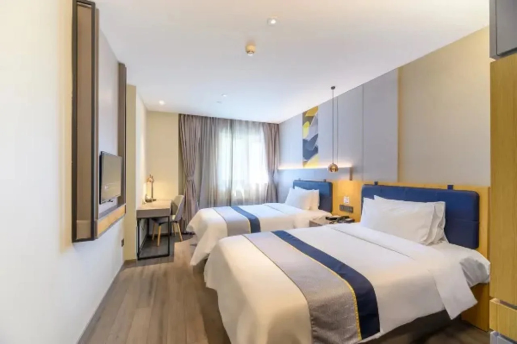 Home Inn Selected (Tianjin Railway Station, Jinwan Square Metro Station)