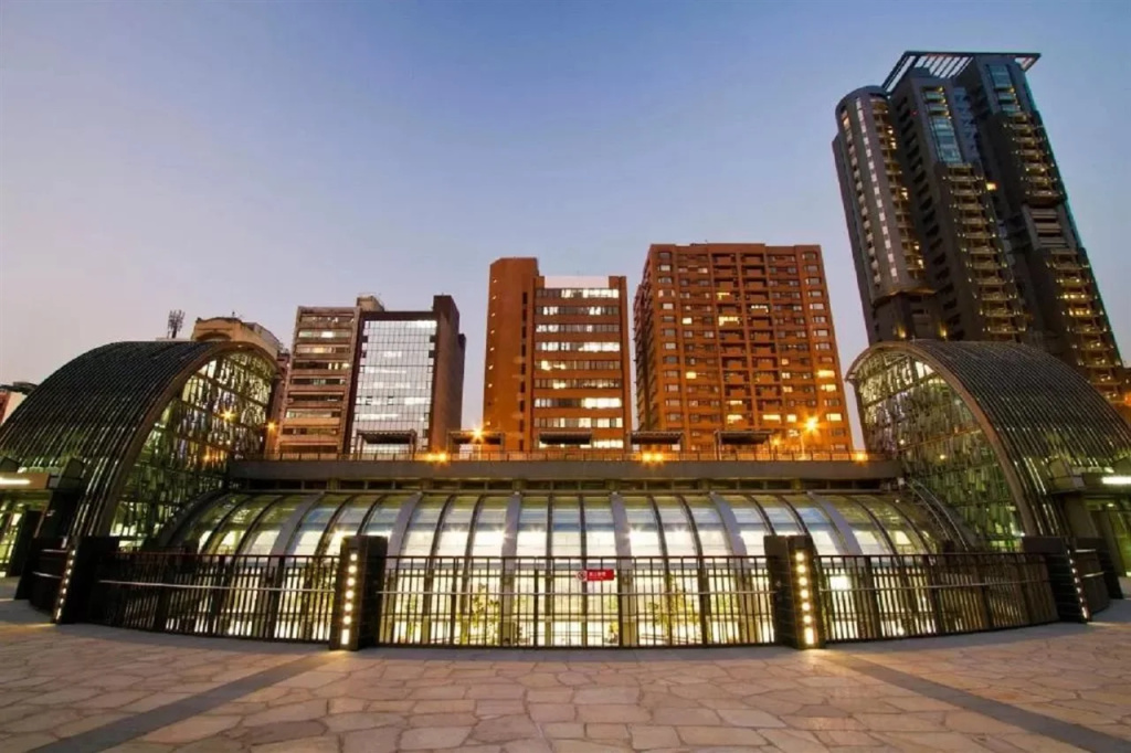Fullon Hotel Taipei, Central