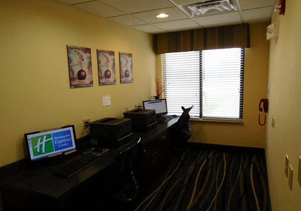 Holiday Inn Express Ponca City by IHG