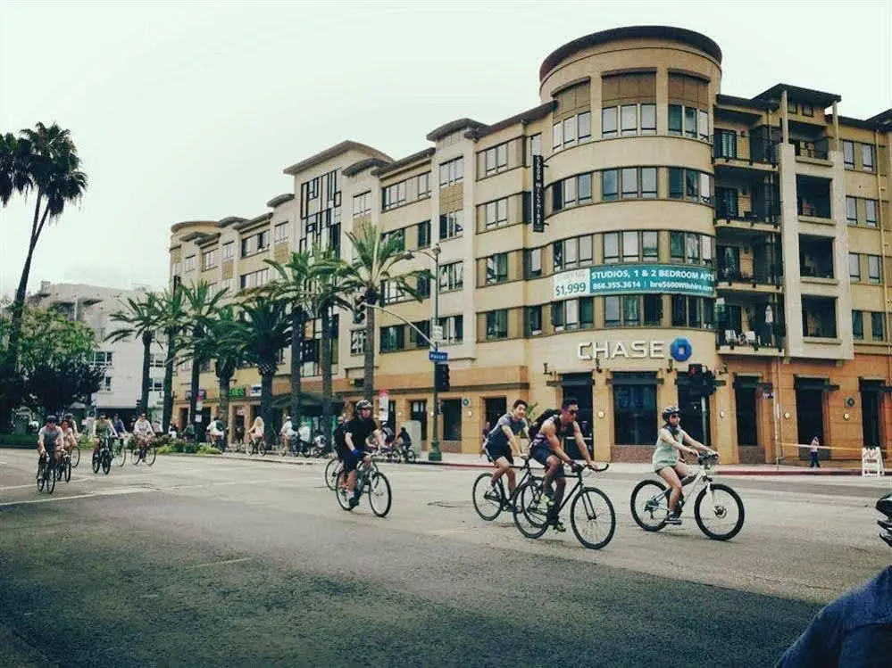 The 5600 Wilshire Boulevard