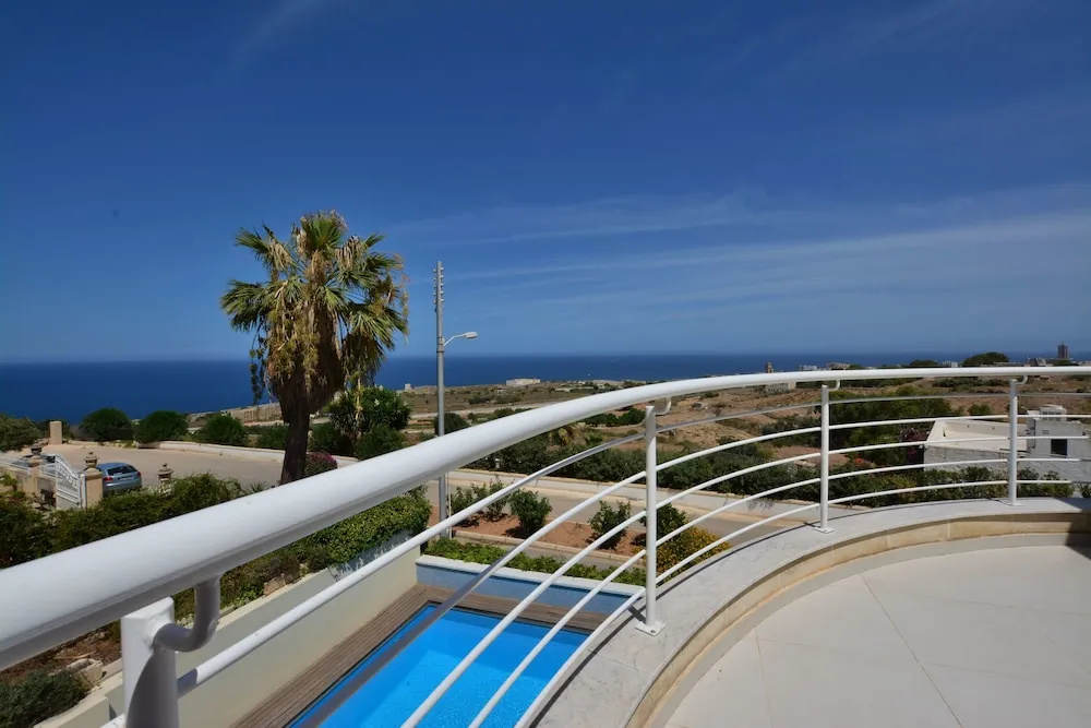 Super 3 Bedroom Villa With Amazing Ocean Views