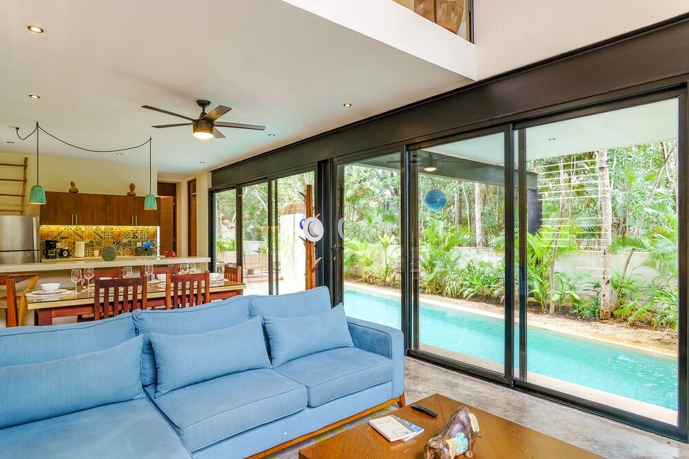 Magazine-worthy Villa Ponderosa with Private Pool & Gated Area