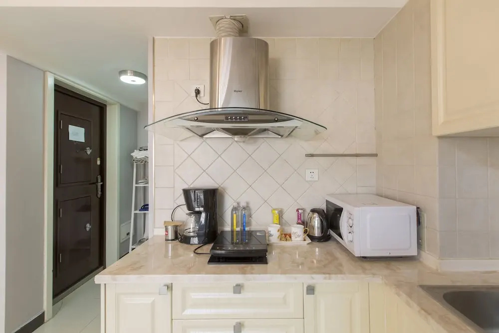 LayMayRest Service Apartment