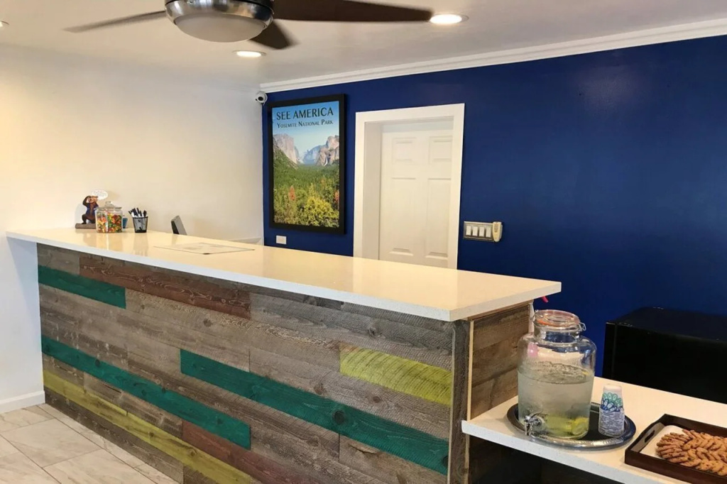 Travel Lodge by Wyndham Merced Yosemite