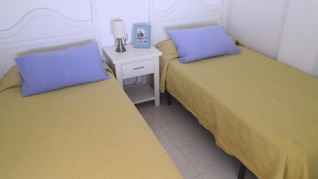 Skol 919A by Completely Marbella