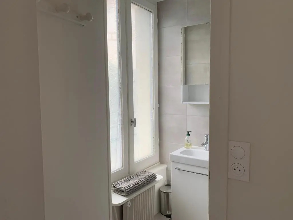 Appartement 4 personnes, 1 chambre, terrasse, Wifi, proche du centre